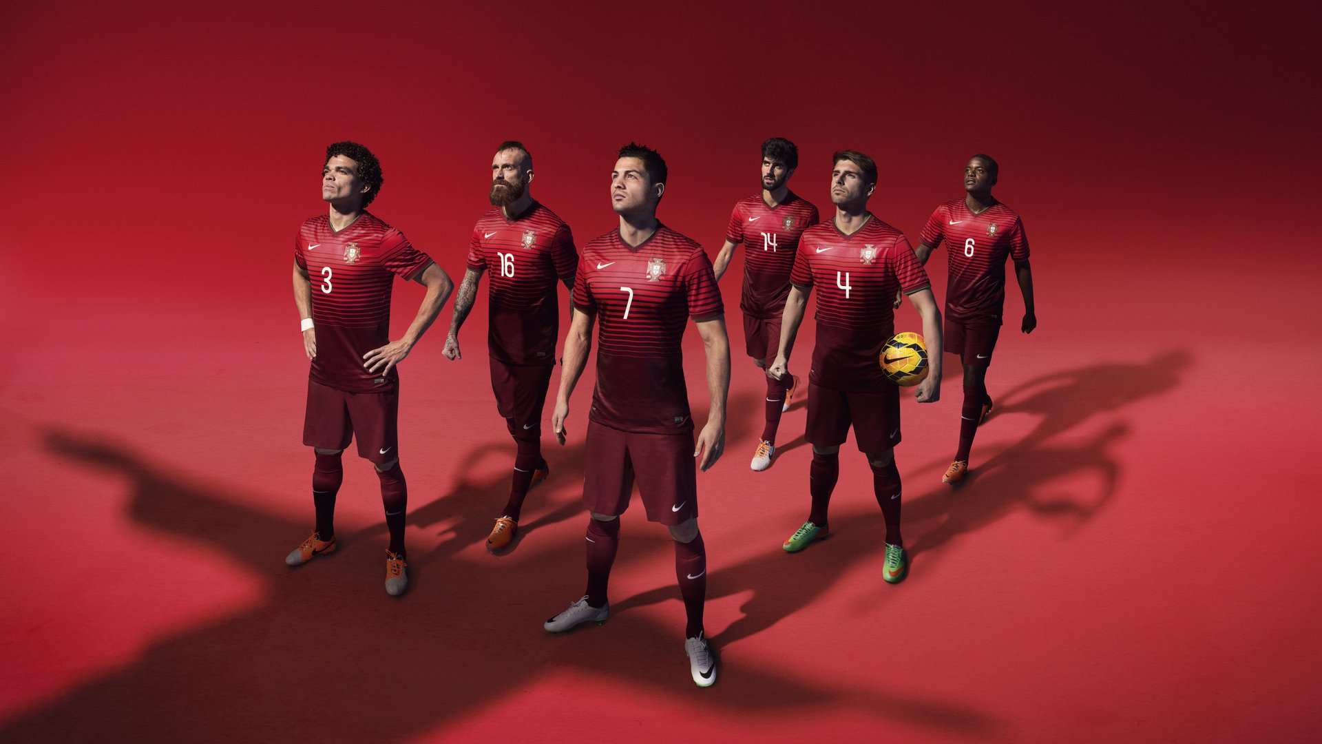 德约科维奇巅峰对决，费德勒与90激战西班牙队分钟，赛况扑朔迷离胜负难料！